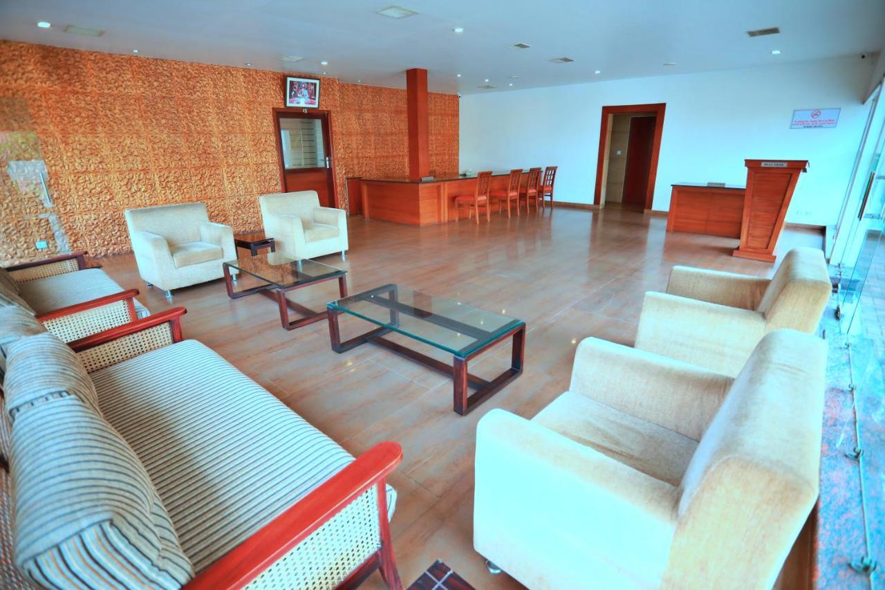 Clay House Hotel Thrissur Buitenkant foto