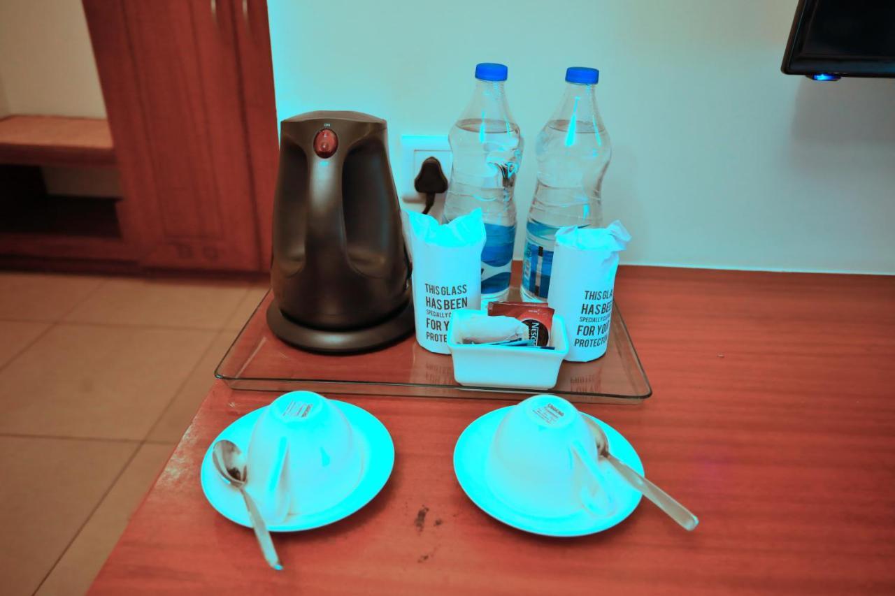 Clay House Hotel Thrissur Buitenkant foto